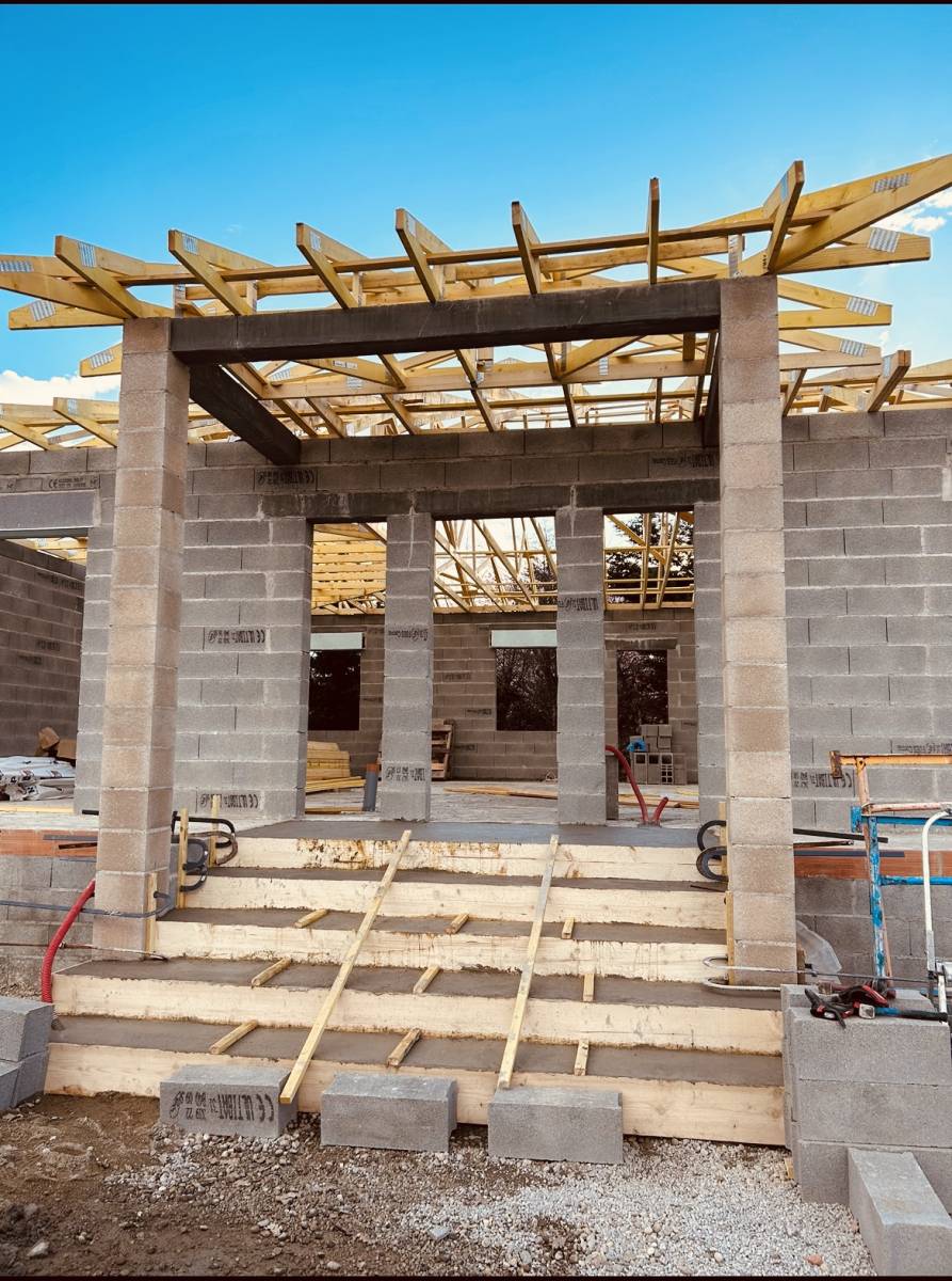 Installation de Charpente, terminé par nos charpentiers au sud de Toulouse, les compagnons du bâtiment